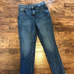 Universal Thread High Waist Mom Jean